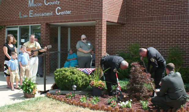deputy bob killian memorial service macon county north carolina